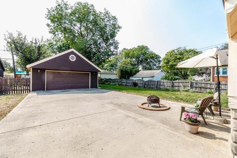 819 Rose Ave, Des Plaines, IL 60016 photo 12