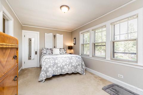 819 Rose Ave, Des Plaines, IL 60016 photo 6