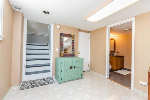 819 Rose Ave, Des Plaines, IL 60016 photo 10