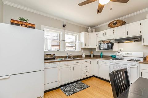 819 Rose Ave, Des Plaines, IL 60016 photo 4