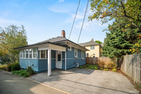 615 E Benton Ave, Naperville, IL 60540 photo 20