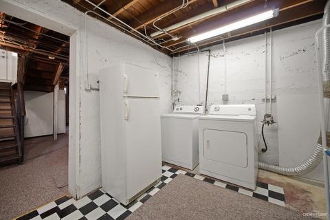 615 E Benton Ave, Naperville, IL 60540 photo 17