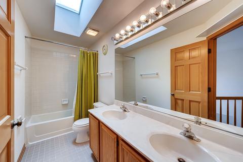 5204 Elliott Dr, Hoffman Estates, IL 60192 photo 21