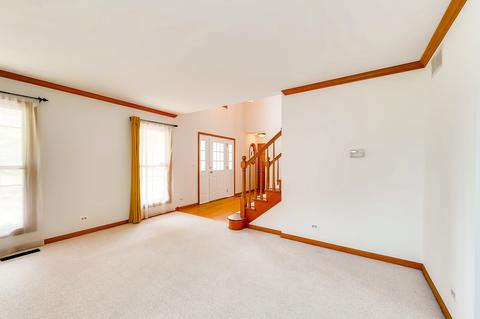 5204 Elliott Dr, Hoffman Estates, IL 60192 photo 8