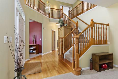 329 Alpine Dr, Gilberts, IL 60136 photo 2