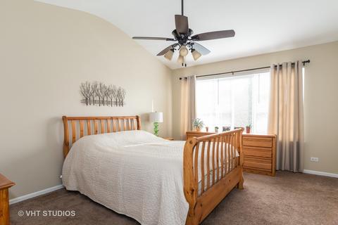 373 Persimmon Ct, Bartlett, IL 60103 photo 10