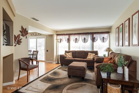 373 Persimmon Ct, Bartlett, IL 60103 photo 3