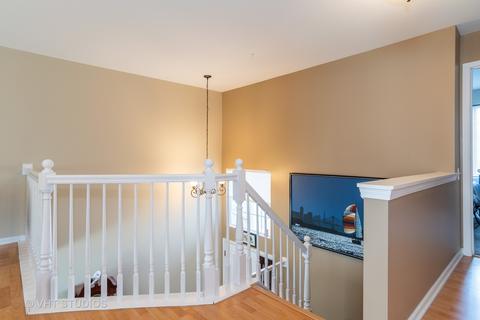 373 Persimmon Ct, Bartlett, IL 60103 photo 7