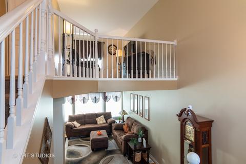 373 Persimmon Ct, Bartlett, IL 60103 photo 9