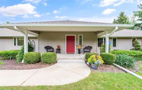 11675 Olson Rd, Belvidere, IL 61008 photo 2