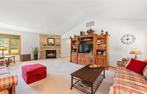 11675 Olson Rd, Belvidere, IL 61008 photo 4
