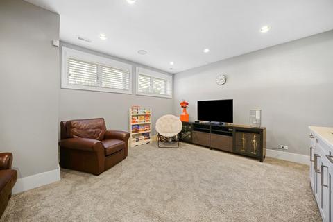 539 E 41st St, Chicago, IL 60653 photo 31