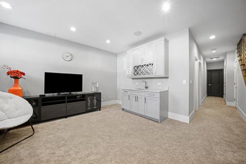 539 E 41st St, Chicago, IL 60653 photo 32