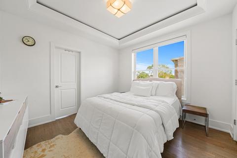 539 E 41st St, Chicago, IL 60653 photo 27