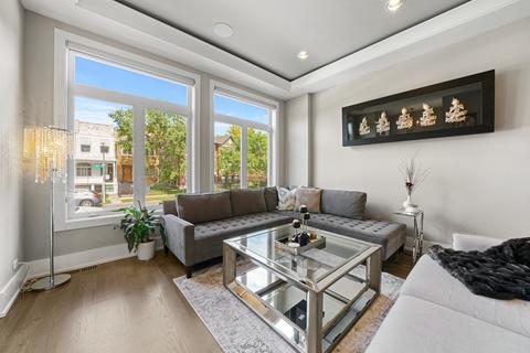 539 E 41st St, Chicago, IL 60653 photo 4