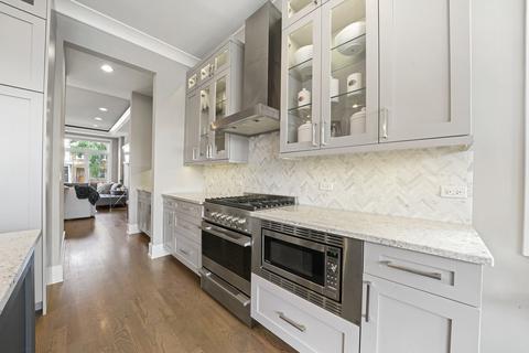 539 E 41st St, Chicago, IL 60653 photo 12