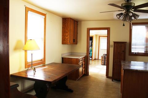 117 E 14th St, Lockport, IL 60441 photo 5