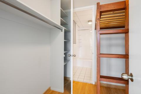 1 E Scott St #1805, Chicago, IL 60610 photo 9
