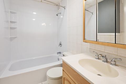 1 E Scott St #1805, Chicago, IL 60610 photo 8