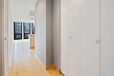1 E Scott St #1805, Chicago, IL 60610 photo 7