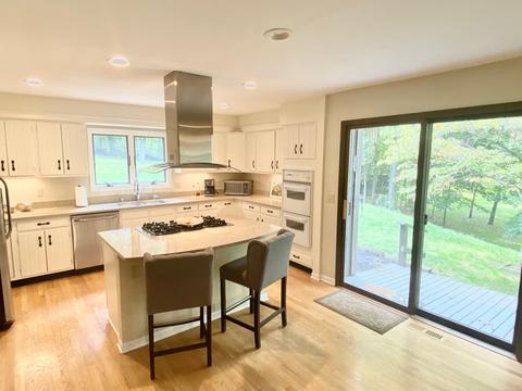 711 Highcrest Rd, Dixon, IL 61021 photo 6