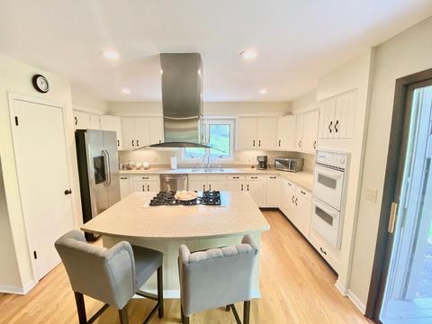 711 Highcrest Rd, Dixon, IL 61021 photo 5