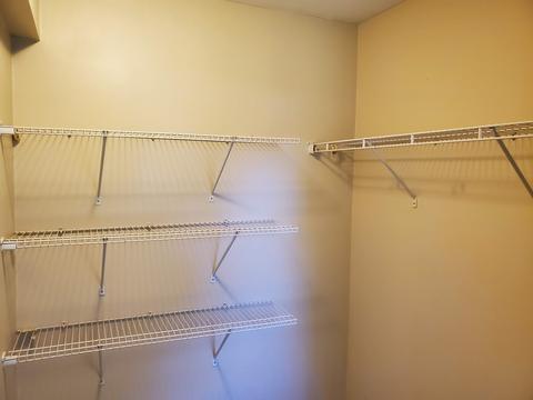 300 Westview St, Hoffman Estates, IL 60169 photo 9