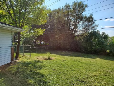 300 Westview St, Hoffman Estates, IL 60169 photo 16
