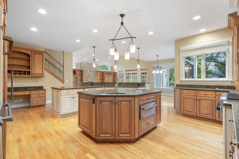 1717 E Prairie Ave, Wheaton, IL 60187 photo 8