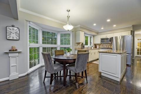 1943 Buckingham Dr, Wheaton, IL 60189 photo 12