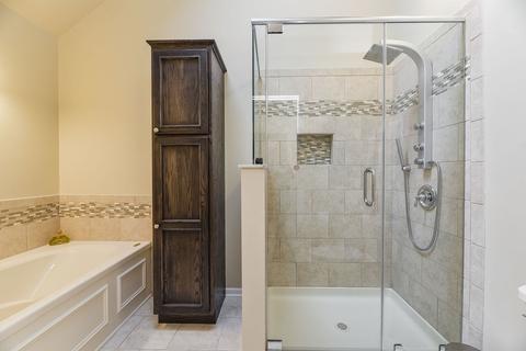 1943 Buckingham Dr, Wheaton, IL 60189 photo 24