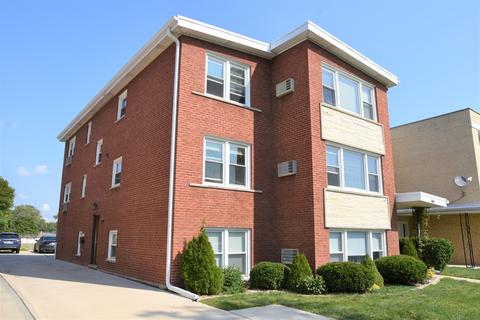660 Beau Ct, Des Plaines, IL 60016 photo 2