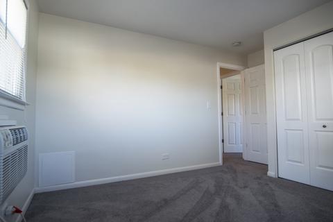 660 Beau Ct, Des Plaines, IL 60016 photo 17
