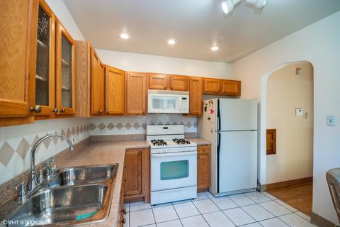 635 E 100th Pl, Chicago, IL 60628 photo 6