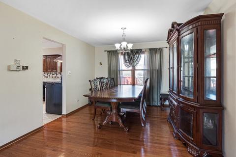 1240 W Dexter Ln, Hoffman Estates, IL 60169 photo 5