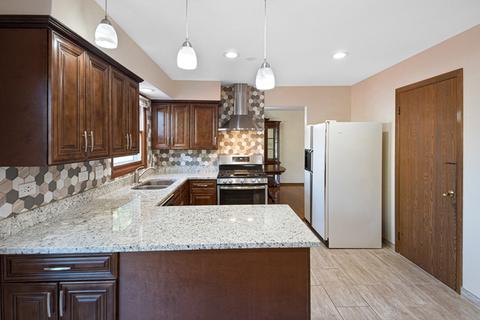 1240 W Dexter Ln, Hoffman Estates, IL 60169 photo 8