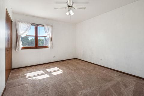 1240 W Dexter Ln, Hoffman Estates, IL 60169 photo 21