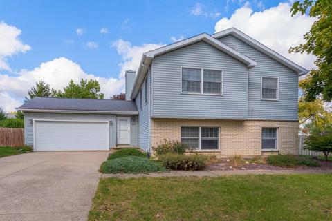 2812 Dutchess Dr, Bloomington, IL 61704 photo 1