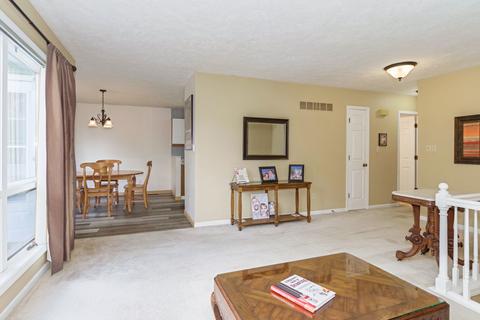 2812 Dutchess Dr, Bloomington, IL 61704 photo 3
