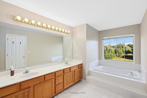 2715 Cavalcade Ct, Aurora, IL 60503 photo 24