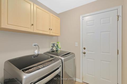 2715 Cavalcade Ct, Aurora, IL 60503 photo 16