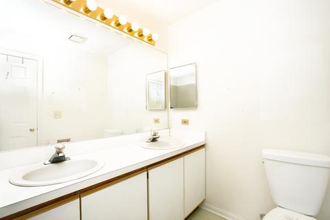 792 Ripple Brook Ct, Elgin, IL 60120 photo 10