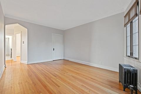 819 E 53rd St #2, Chicago, IL 60615 photo 3