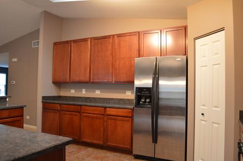 1505 Millbrook Dr, Algonquin, IL 60102 photo 4