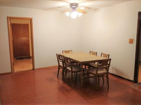 956 Pebble Dr, Wheeling, IL 60090 photo 3
