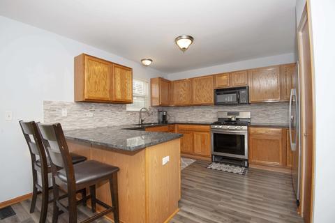 2120 Ashbrook Ln, Plainfield, IL 60586 photo 10