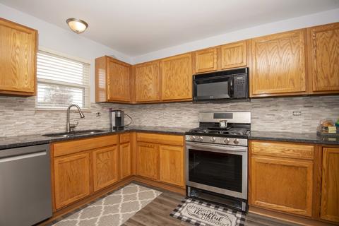 2120 Ashbrook Ln, Plainfield, IL 60586 photo 11