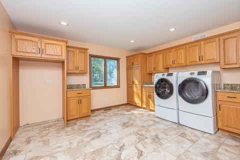 115 E Cermak Rd, Braidwood, IL 60408 photo 14