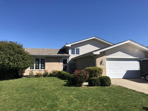 809 Edgewater Dr, Minooka, IL 60447 photo 1