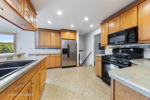 1308 Wakeman Ave, Wheaton, IL 60187 photo 6